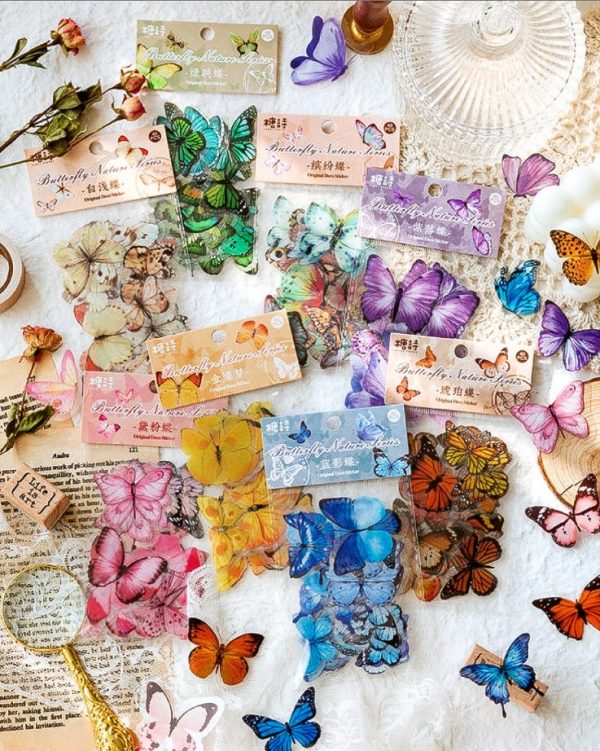 پک ۴۰ عددی استیکر شفاف ضد آب طرح پروانه - Image 2