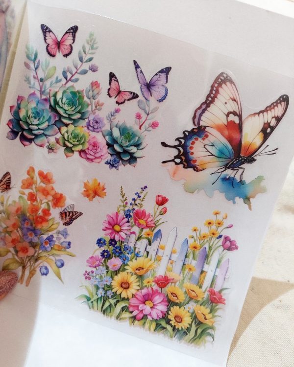 کتابچه استیکر fog locks the mountans - Image 5